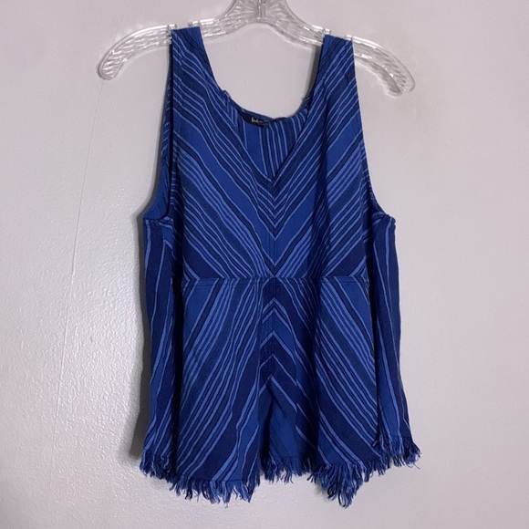 Indigo Rein Blue Split Back Linen tank top - Picture 1 of 10
